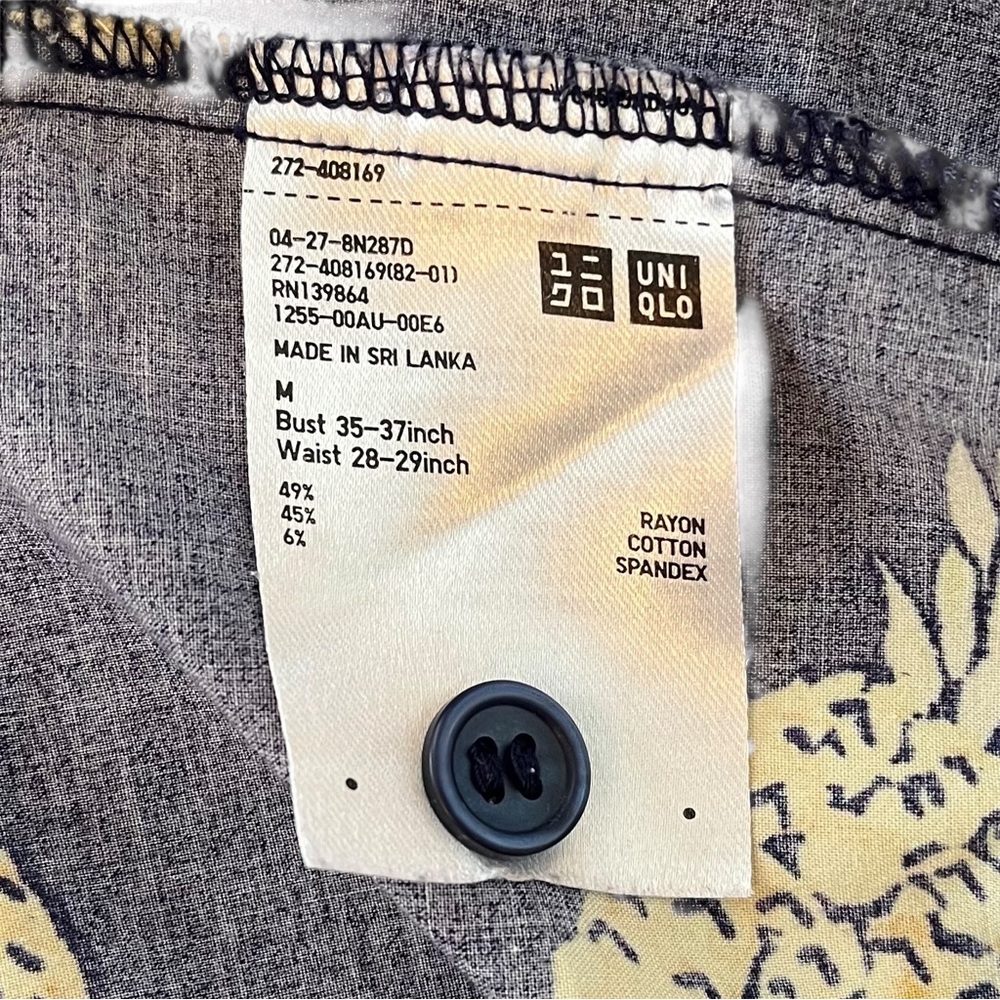 Uniqlo pineapple navy blue button down short sleeve shirt M - Picture 13 of 14